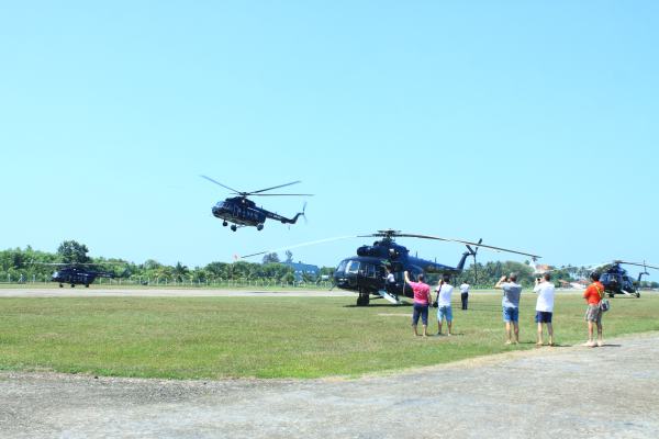 connConnaissance de Ceylan with
Helitours